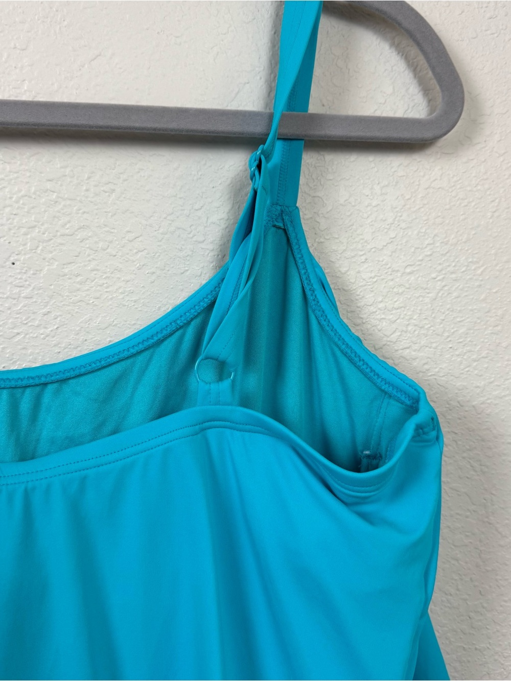 Coco Reef Sz 38DD tiered tankini top Swimsuit Blue floral embroidery - *DEFECT* - Picture 4 of 10